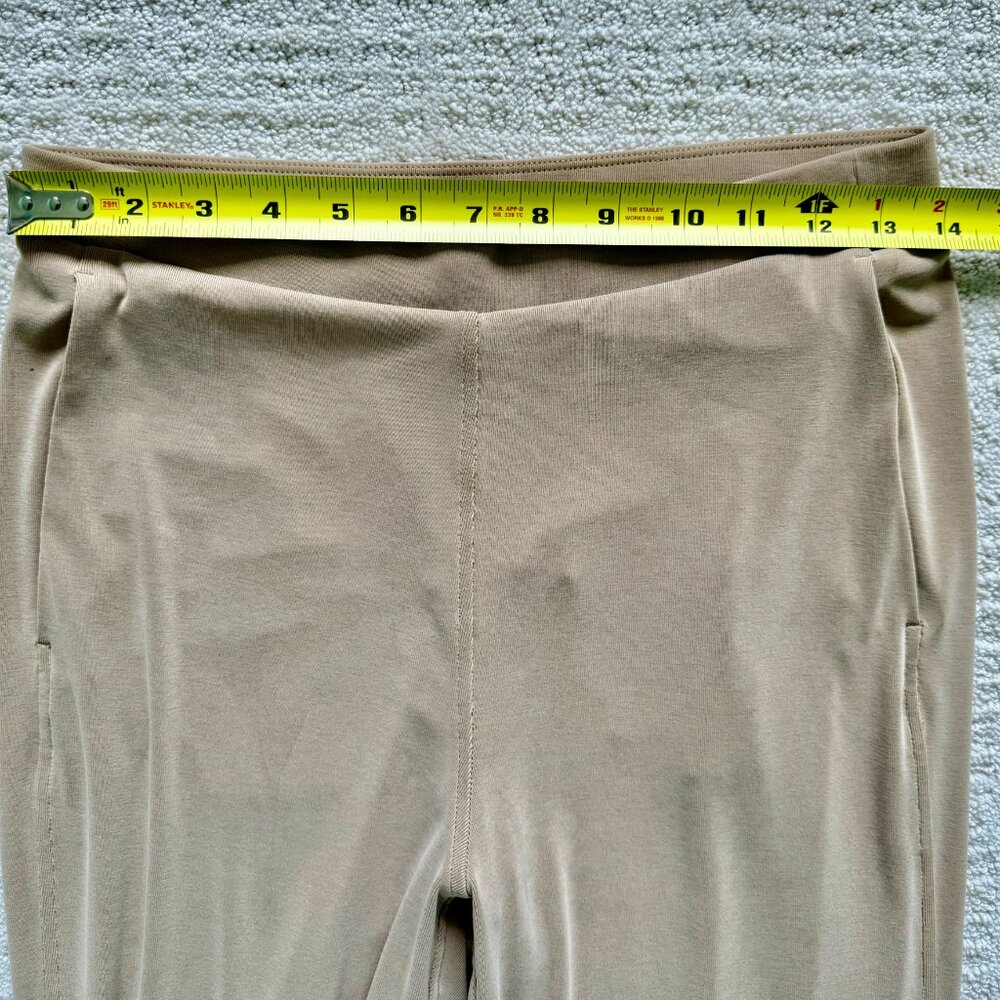 LULULEMON | Drapey Softstreme Flared Pant Sz M - Picture 4 of 5